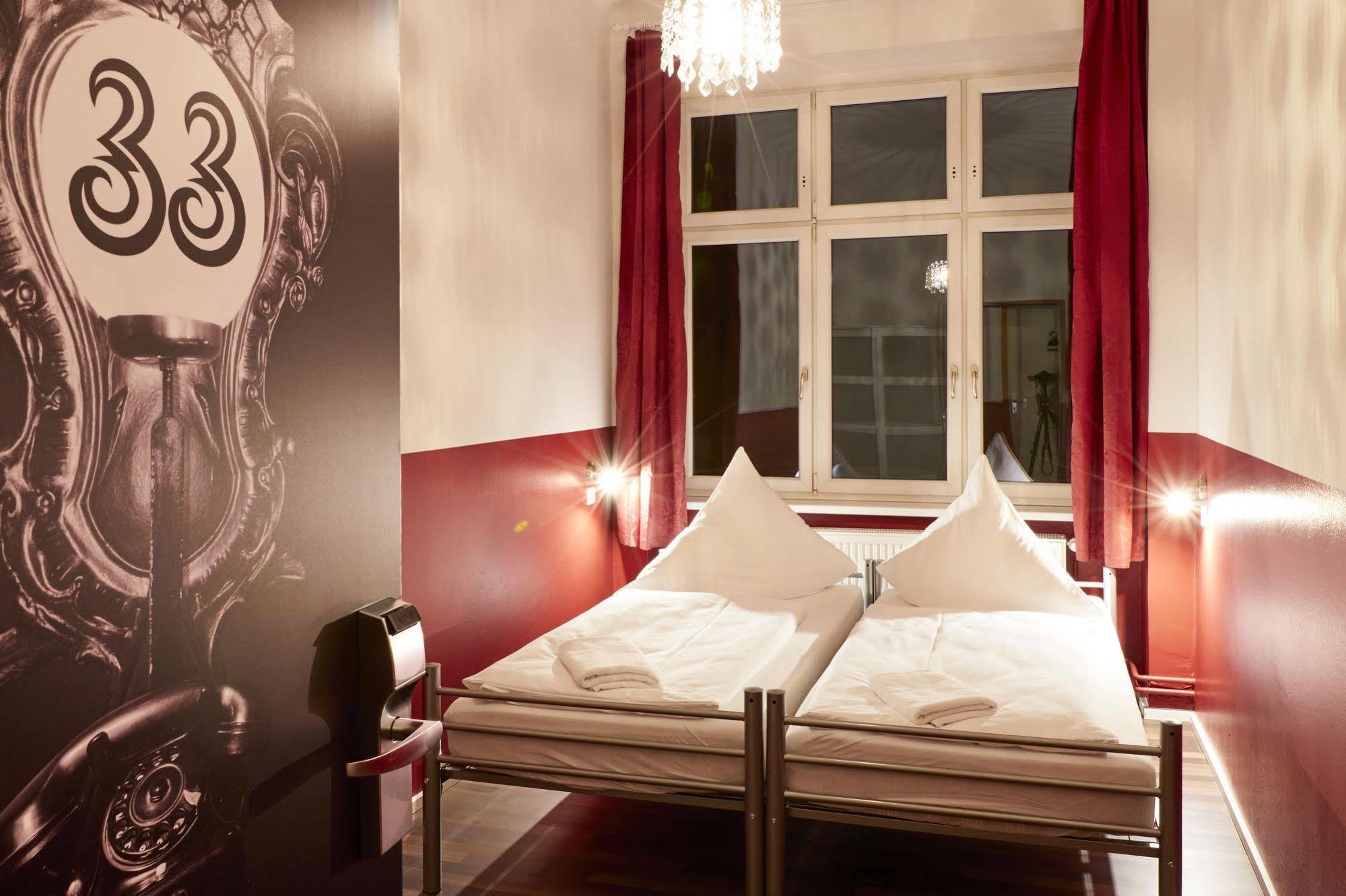 Ballhaus Хостел *